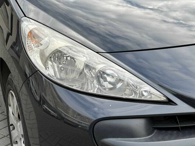 Черный Пежо 207, объемом двигателя 1.6 л и пробегом 263 тыс. км за 5390 $, фото 2 на Automoto.ua