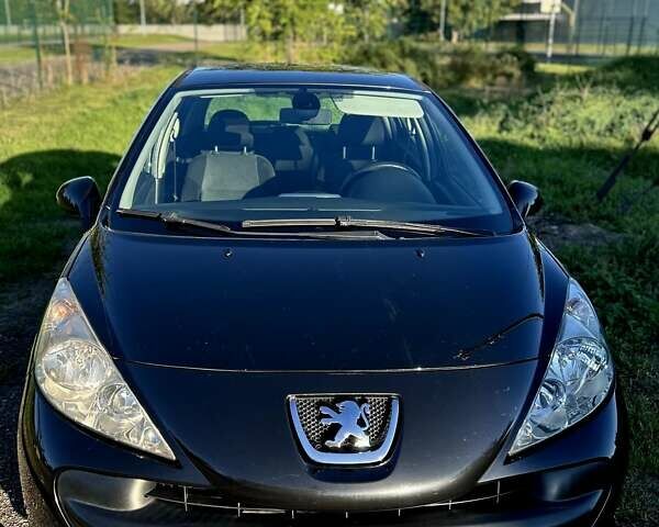 Черный Пежо 207, объемом двигателя 1.6 л и пробегом 260 тыс. км за 4950 $, фото 6 на Automoto.ua