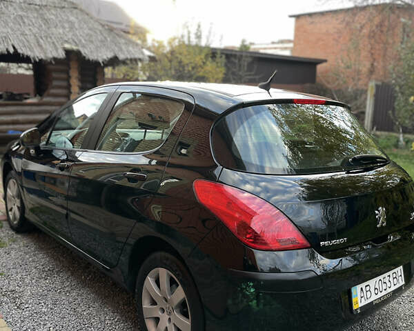 Черный Пежо 207, объемом двигателя 1.6 л и пробегом 135 тыс. км за 5600 $, фото 7 на Automoto.ua