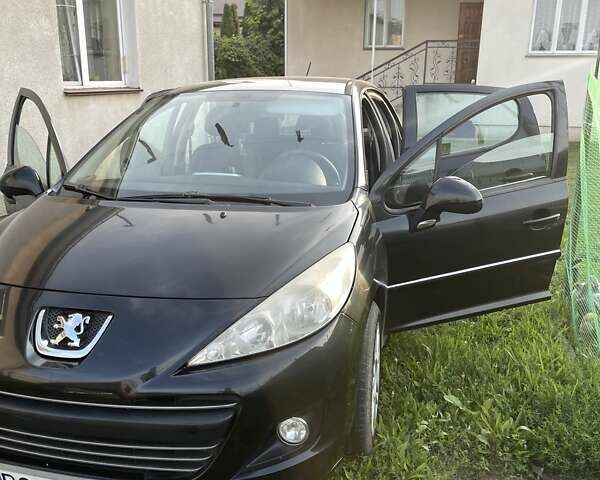 Черный Пежо 207, объемом двигателя 1.56 л и пробегом 245 тыс. км за 5100 $, фото 5 на Automoto.ua