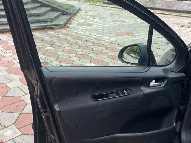 Пежо 207 2010 в Нежине на Automoto.ua Черный Пежо 207, объемом двигателя 1.6 л и пробегом 198 тыс. км за 4300 $, фото 8 на Automoto.ua