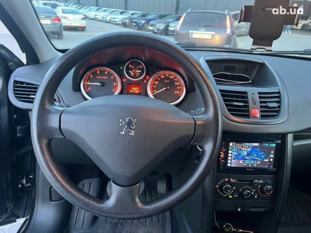 Чорний Пежо 207, об'ємом двигуна 1.4 л та пробігом 145 тис. км за 6090 $, фото 17 на Automoto.ua