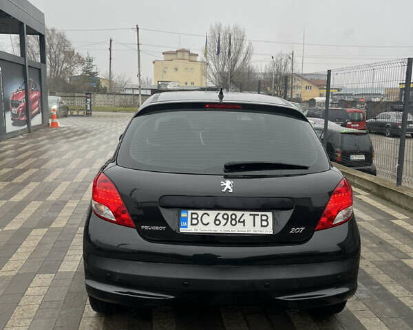 Чорний Пежо 207, об'ємом двигуна 1.36 л та пробігом 174 тис. км за 5000 $, фото 4 на Automoto.ua