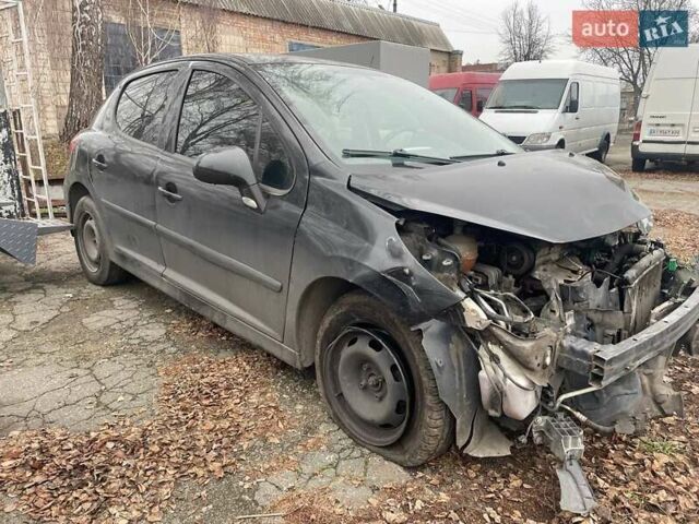 Чорний Пежо 207, об'ємом двигуна 1.36 л та пробігом 130 тис. км за 1699 $, фото 9 на Automoto.ua