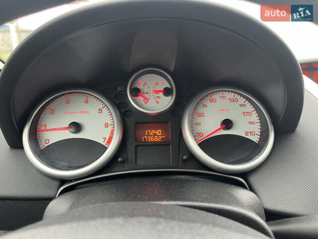 Чорний Пежо 207, об'ємом двигуна 1.36 л та пробігом 174 тис. км за 5000 $, фото 1 на Automoto.ua