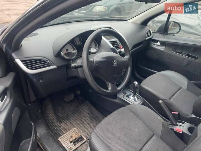 Чорний Пежо 207, об'ємом двигуна 1.36 л та пробігом 130 тис. км за 1699 $, фото 3 на Automoto.ua