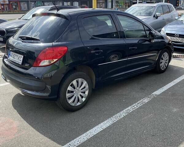 Чорний Пежо 207, об'ємом двигуна 1.36 л та пробігом 192 тис. км за 5500 $, фото 4 на Automoto.ua
