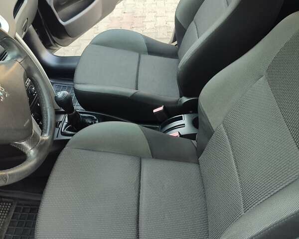 Черный Пежо 207, объемом двигателя 1.4 л и пробегом 160 тыс. км за 6250 $, фото 18 на Automoto.ua