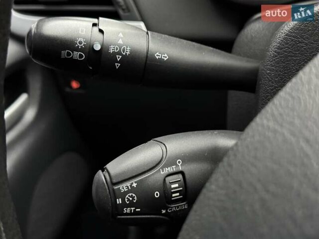 Черный Пежо 207, объемом двигателя 1.56 л и пробегом 280 тыс. км за 3950 $, фото 20 на Automoto.ua