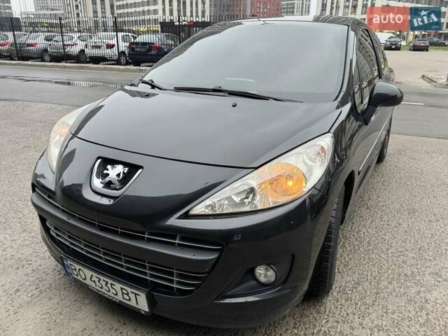 Черный Пежо 207, объемом двигателя 1.56 л и пробегом 280 тыс. км за 3950 $, фото 1 на Automoto.ua