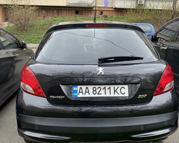 Чорний Пежо 207, об'ємом двигуна 1.36 л та пробігом 192 тис. км за 5500 $, фото 7 на Automoto.ua
