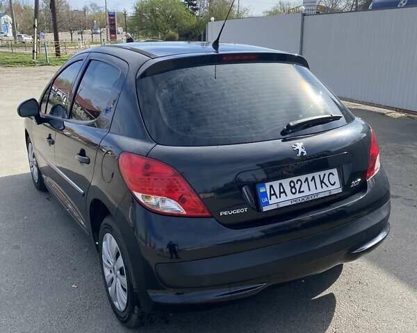 Чорний Пежо 207, об'ємом двигуна 1.36 л та пробігом 192 тис. км за 5500 $, фото 16 на Automoto.ua