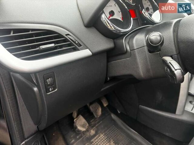 Черный Пежо 207, объемом двигателя 1.4 л и пробегом 180 тыс. км за 4990 $, фото 19 на Automoto.ua