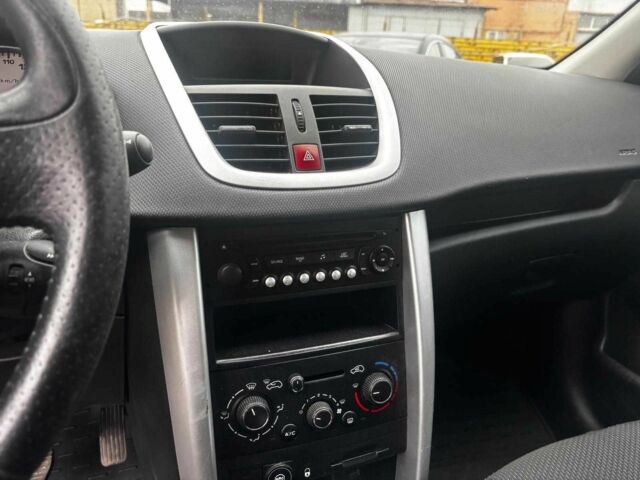 Чорний Пежо 207, об'ємом двигуна 1.4 л та пробігом 180 тис. км за 4990 $, фото 20 на Automoto.ua