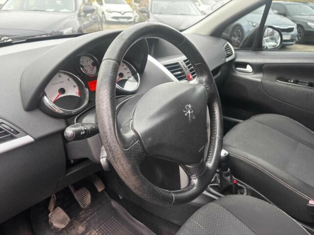 Чорний Пежо 207, об'ємом двигуна 1.4 л та пробігом 180 тис. км за 4990 $, фото 23 на Automoto.ua