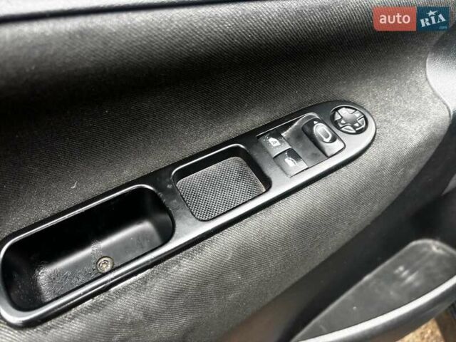 Черный Пежо 207, объемом двигателя 1.4 л и пробегом 180 тыс. км за 4990 $, фото 18 на Automoto.ua