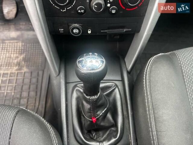 Черный Пежо 207, объемом двигателя 1.4 л и пробегом 180 тыс. км за 4990 $, фото 21 на Automoto.ua