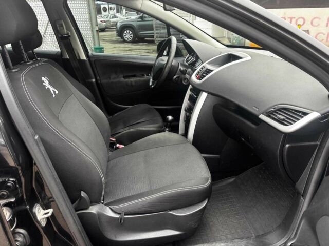 Чорний Пежо 207, об'ємом двигуна 1.4 л та пробігом 180 тис. км за 4990 $, фото 16 на Automoto.ua