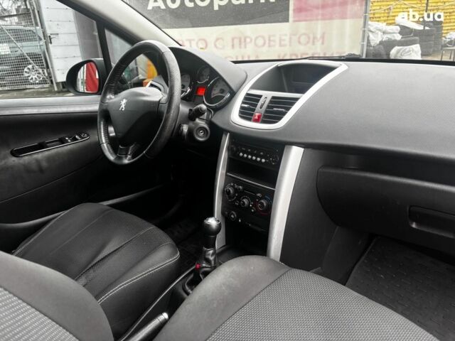 Черный Пежо 207, объемом двигателя 1.4 л и пробегом 180 тыс. км за 4990 $, фото 17 на Automoto.ua
