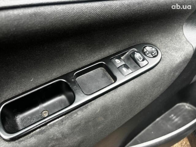 Черный Пежо 207, объемом двигателя 1.4 л и пробегом 180 тыс. км за 4990 $, фото 18 на Automoto.ua