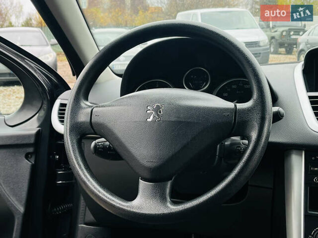 Черный Пежо 207, объемом двигателя 1.4 л и пробегом 225 тыс. км за 6500 $, фото 14 на Automoto.ua