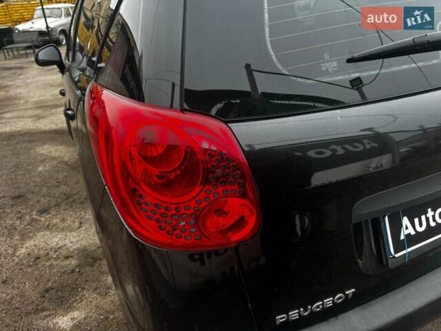 Черный Пежо 207, объемом двигателя 1.4 л и пробегом 180 тыс. км за 4990 $, фото 12 на Automoto.ua