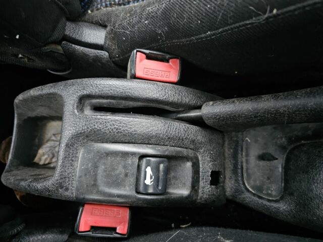 Черный Пежо 207, объемом двигателя 0 л и пробегом 1 тыс. км за 358 $, фото 5 на Automoto.ua