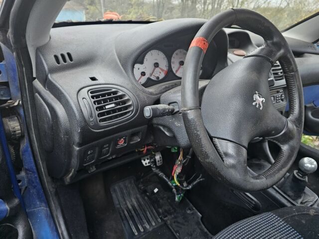 Черный Пежо 207, объемом двигателя 0 л и пробегом 1 тыс. км за 358 $, фото 7 на Automoto.ua