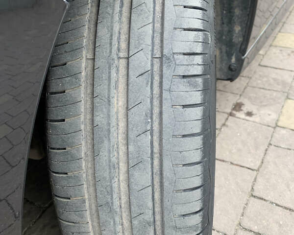 Черный Пежо 207, объемом двигателя 1.6 л и пробегом 200 тыс. км за 5500 $, фото 19 на Automoto.ua