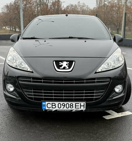 Черный Пежо 207, объемом двигателя 1.6 л и пробегом 137 тыс. км за 6500 $, фото 1 на Automoto.ua
