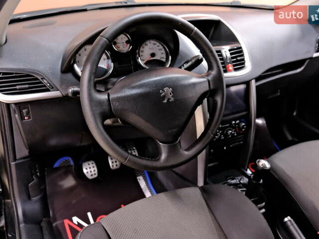 Чорний Пежо 207, об'ємом двигуна 1.6 л та пробігом 180 тис. км за 4900 $, фото 24 на Automoto.ua