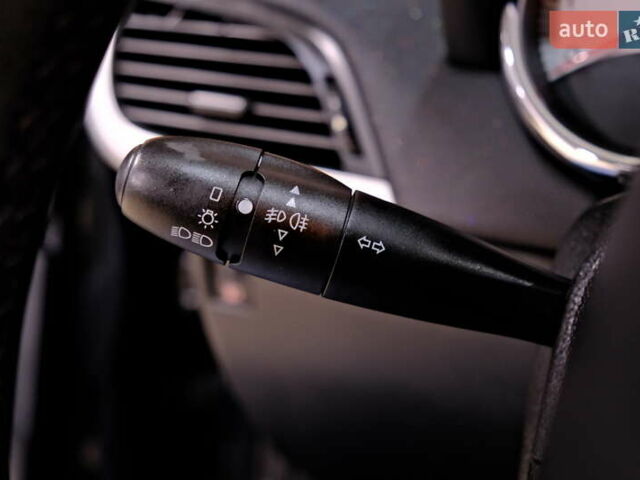 Чорний Пежо 207, об'ємом двигуна 1.6 л та пробігом 180 тис. км за 4900 $, фото 21 на Automoto.ua