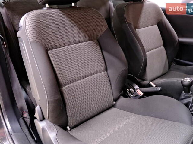 Чорний Пежо 207, об'ємом двигуна 1.6 л та пробігом 180 тис. км за 4900 $, фото 30 на Automoto.ua