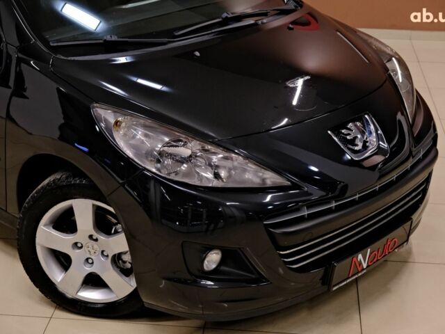 Пежо 207 2012 у Одесі на Automoto.ua Чорний Пежо 207, об'ємом двигуна 1.6 л та пробігом 180 тис. км за 4900 $, фото 2 на Automoto.ua