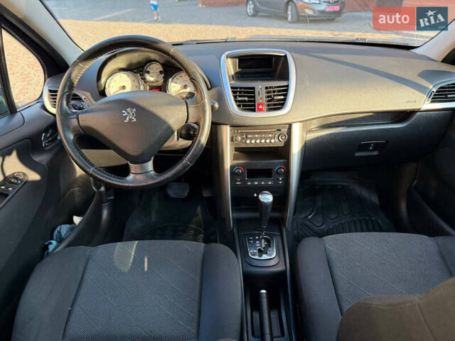 Пежо 207 2007 в Ивано-Франковске на Automoto.ua Черный Пежо 207, объемом двигателя 1.6 л и пробегом 198 тыс. км за 5650 $, фото 52 на Automoto.ua