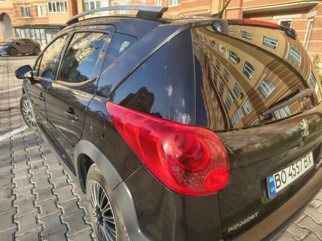 Черный Пежо 207, объемом двигателя 1.6 л и пробегом 220 тыс. км за 4000 $, фото 2 на Automoto.ua