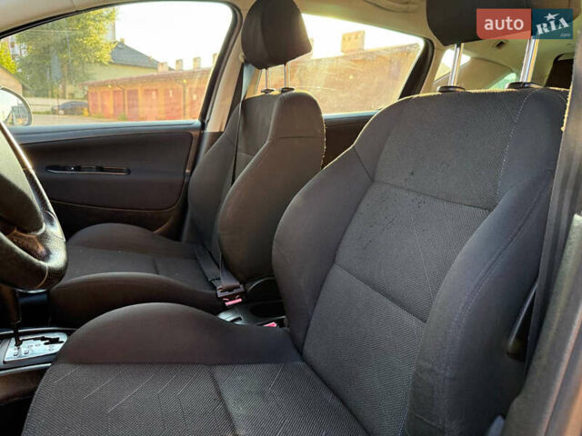 Черный Пежо 207, объемом двигателя 1.6 л и пробегом 198 тыс. км за 5450 $, фото 33 на Automoto.ua