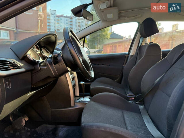 Пежо 207 2007 в Ивано-Франковске на Automoto.ua Черный Пежо 207, объемом двигателя 1.6 л и пробегом 198 тыс. км за 5650 $, фото 32 на Automoto.ua