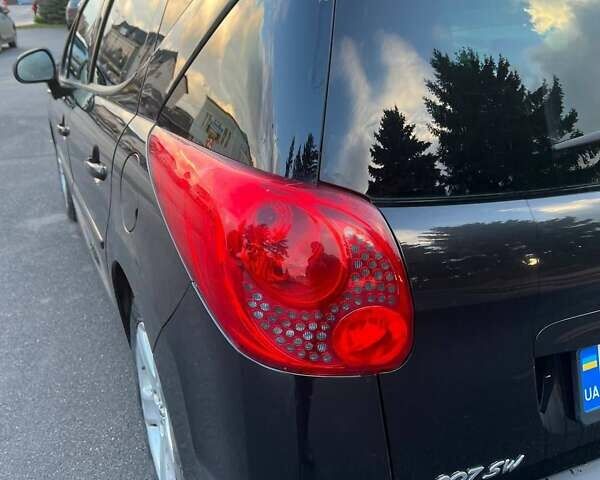 Черный Пежо 207, объемом двигателя 1.6 л и пробегом 205 тыс. км за 4250 $, фото 18 на Automoto.ua