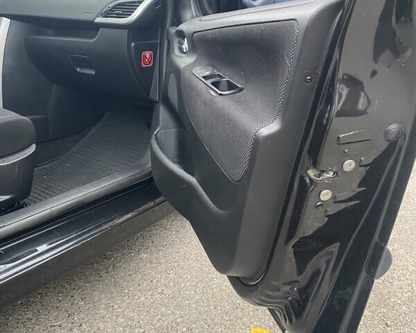 Пежо 207 2008 у Белой Церкве на Automoto.ua Чорний Пежо 207, об'ємом двигуна 1.6 л та пробігом 210 тис. км за 5000 $, фото 7 на Automoto.ua