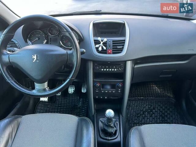 Черный Пежо 207, объемом двигателя 1.6 л и пробегом 205 тыс. км за 4250 $, фото 28 на Automoto.ua