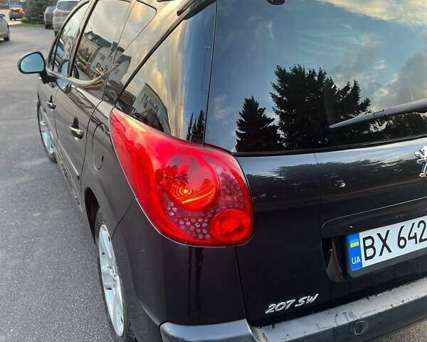 Черный Пежо 207, объемом двигателя 1.6 л и пробегом 205 тыс. км за 4250 $, фото 9 на Automoto.ua
