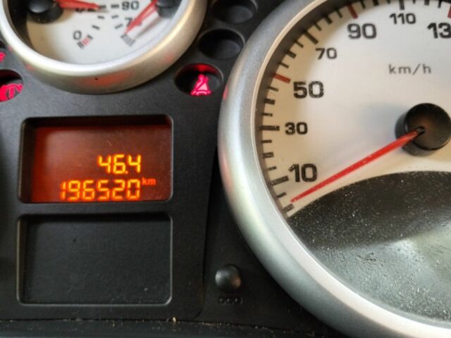 Черный Пежо 207, объемом двигателя 1.4 л и пробегом 196 тыс. км за 4999 $, фото 3 на Automoto.ua