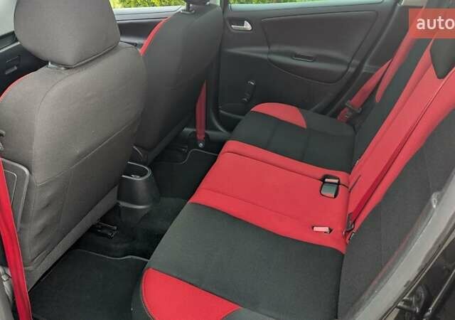 Черный Пежо 207, объемом двигателя 1.56 л и пробегом 255 тыс. км за 5000 $, фото 8 на Automoto.ua