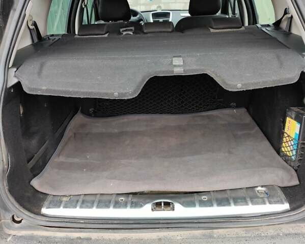 Чорний Пежо 207, об'ємом двигуна 1.6 л та пробігом 292 тис. км за 6000 $, фото 4 на Automoto.ua