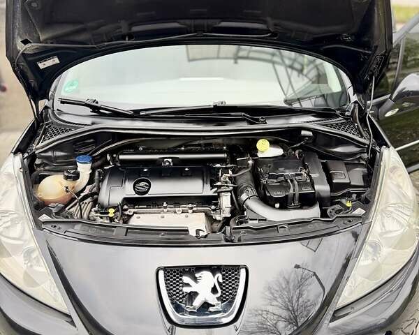 Чорний Пежо 207, об'ємом двигуна 1.4 л та пробігом 126 тис. км за 4900 $, фото 5 на Automoto.ua