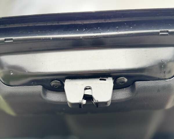 Черный Пежо 207, объемом двигателя 1.4 л и пробегом 125 тыс. км за 5300 $, фото 26 на Automoto.ua