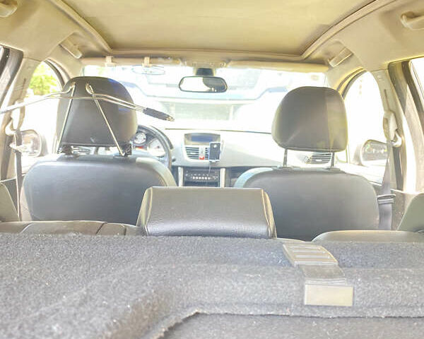 Чорний Пежо 207, об'ємом двигуна 1.56 л та пробігом 262 тис. км за 7000 $, фото 4 на Automoto.ua