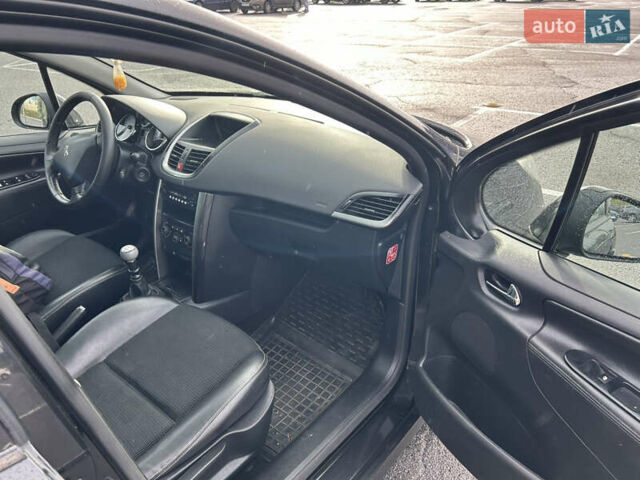 Пежо 207 2011 в Виннице на Automoto.ua Черный Пежо 207, объемом двигателя 1.6 л и пробегом 325 тыс. км за 5000 $, фото 10 на Automoto.ua