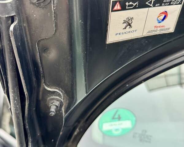 Чорний Пежо 207, об'ємом двигуна 1.4 л та пробігом 126 тис. км за 4900 $, фото 6 на Automoto.ua